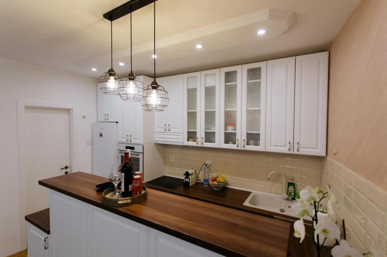 Apartman Kristina 4* Subotica Exterior photo