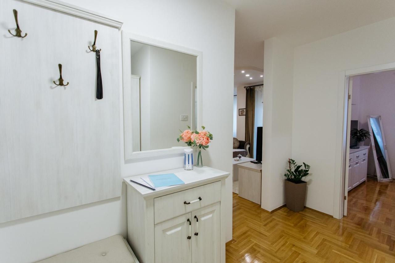 Apartman Kristina 4* Subotica Exterior photo